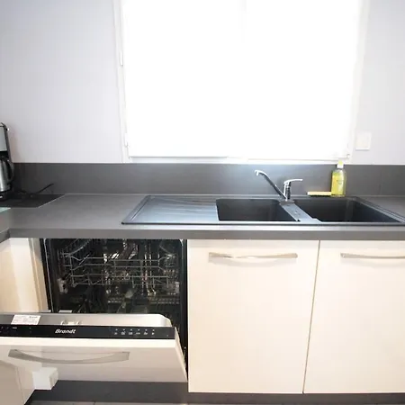 Tres Jolie Maison Avec 2 Chambres Et Jardin Proche De Verdun