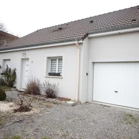 Maison Sur Meuse - Tres Jolie Maison Avec 2 Et Jardin Proche De Verdun - Gere Par Prestazen Services * Charny-sur-Meuse
